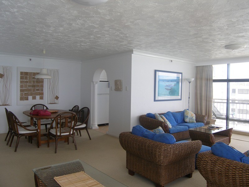 Unit 18a  “Aquarius” 4 Old Burleigh Rd, Surfers Paradise QLD 4217