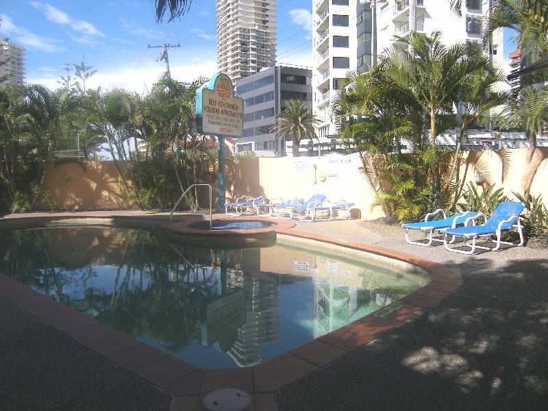 Unit 17 Aruba Surf 112-116 Surf Parade, Broadbeach QLD 4218