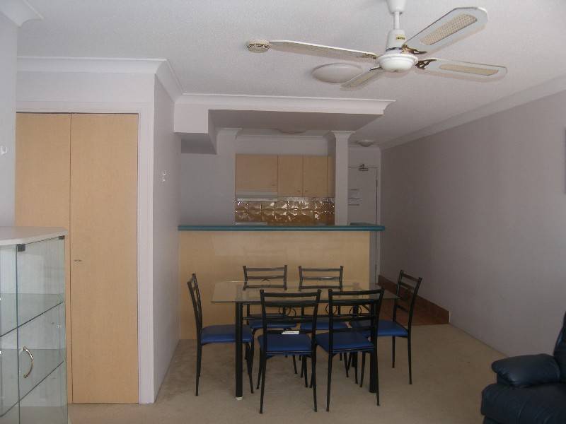 Unit 17 Aruba Surf 112-116 Surf Parade, Broadbeach QLD 4218