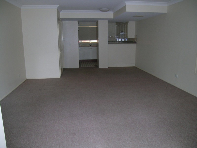 Unit 4 53 Bauer Street, Southport QLD 4215