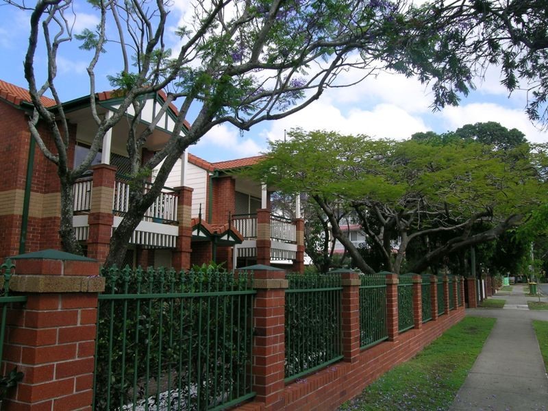 Unit 4 53 Bauer Street, Southport QLD 4215