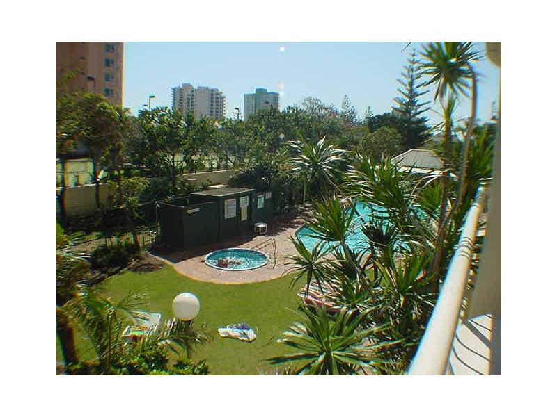Unit 3  Capricornia, Surf Parade, Surfers Paradise QLD 4217