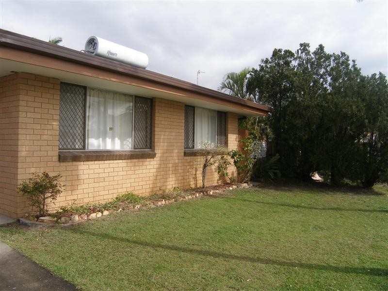 12  Carmel Court, Broadbeach Waters QLD 4218
