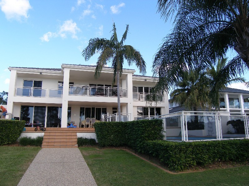 24  Garden Grove, Carrara QLD 4211