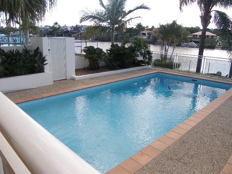 24  Garden Grove, Carrara QLD 4211