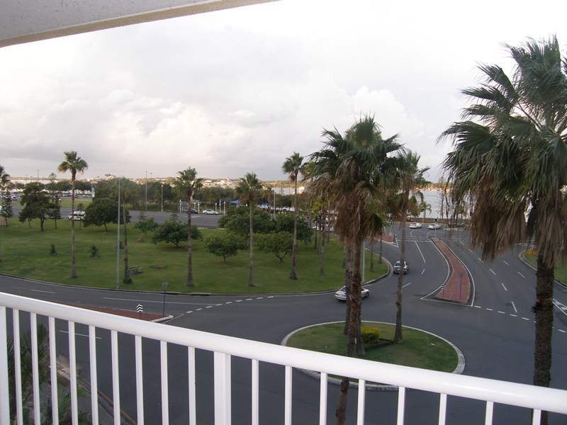 18 ‘Grandview Apartments’ 30 Marine Pde, Southport QLD 4215