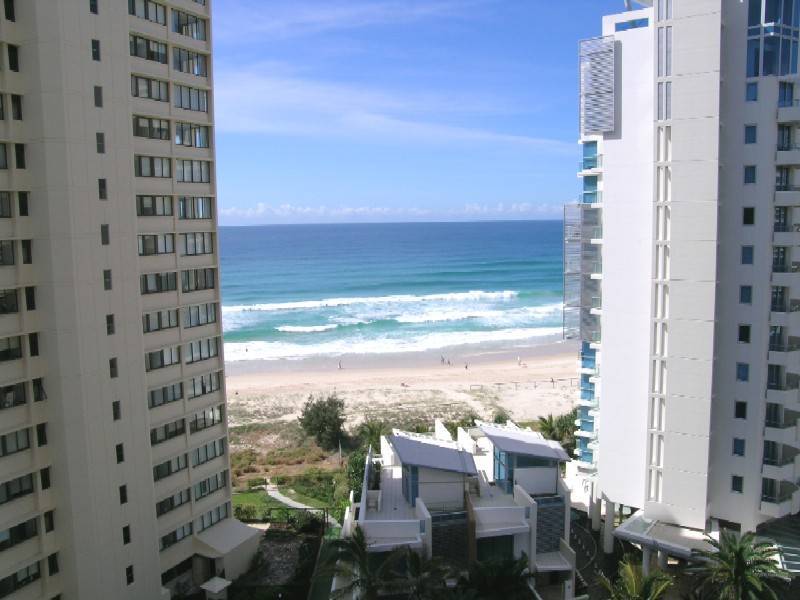 Unit 1002 Longbeach, 28 Northcliffe Terrace, Surfers Paradise QLD 4217