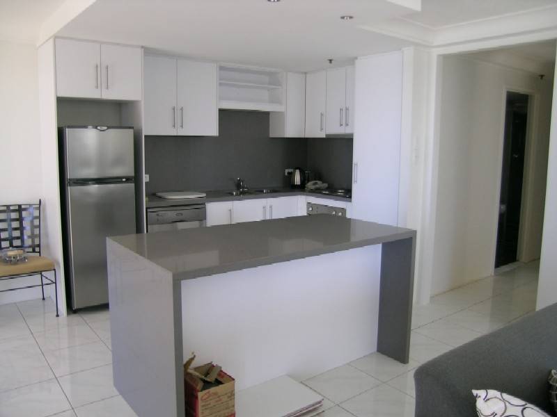 Unit 1002 Longbeach, 28 Northcliffe Terrace, Surfers Paradise QLD 4217