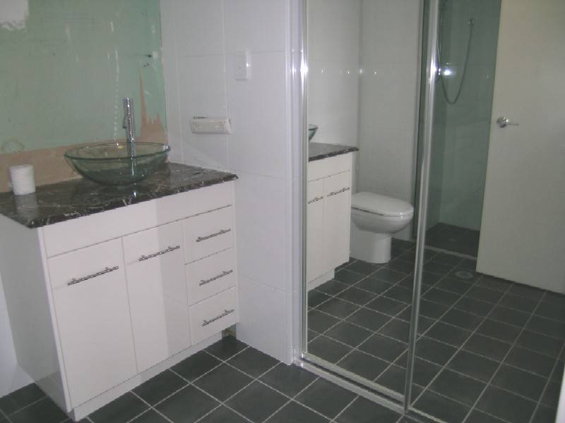 Unit 1002 Longbeach, 28 Northcliffe Terrace, Surfers Paradise QLD 4217