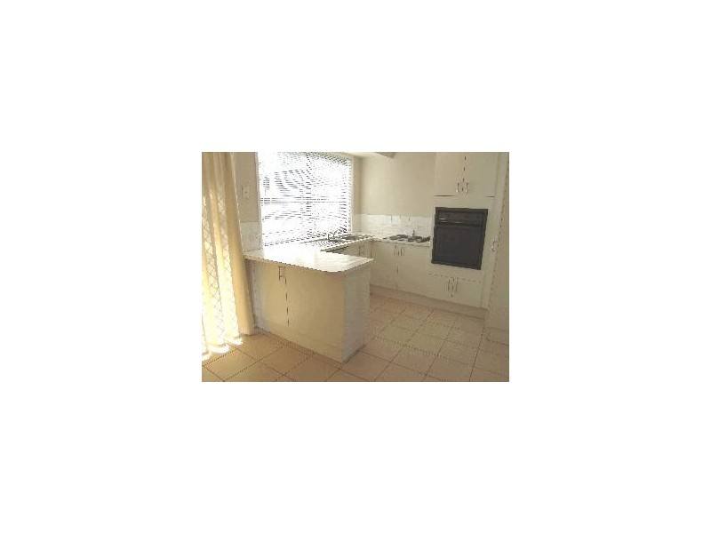 Unit 2 4 Melanie Place, Labrador QLD 4215