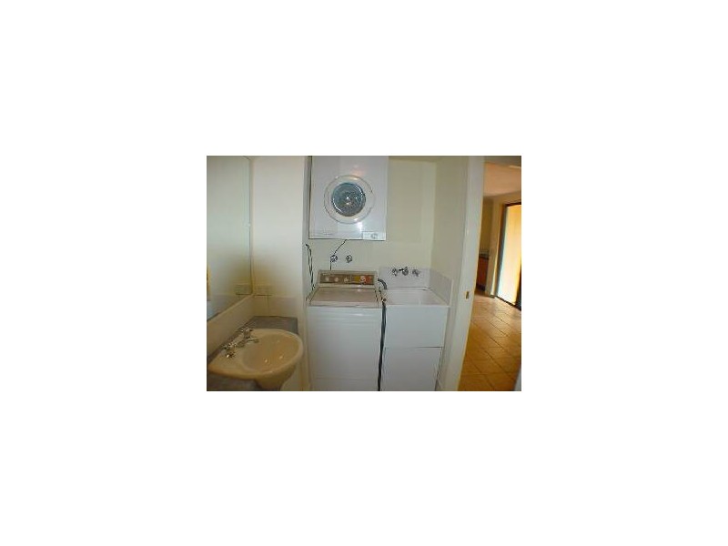 Unit 3 ‘Seaspray’, 15 Brittania Avenue, Surfers Paradise QLD 4217