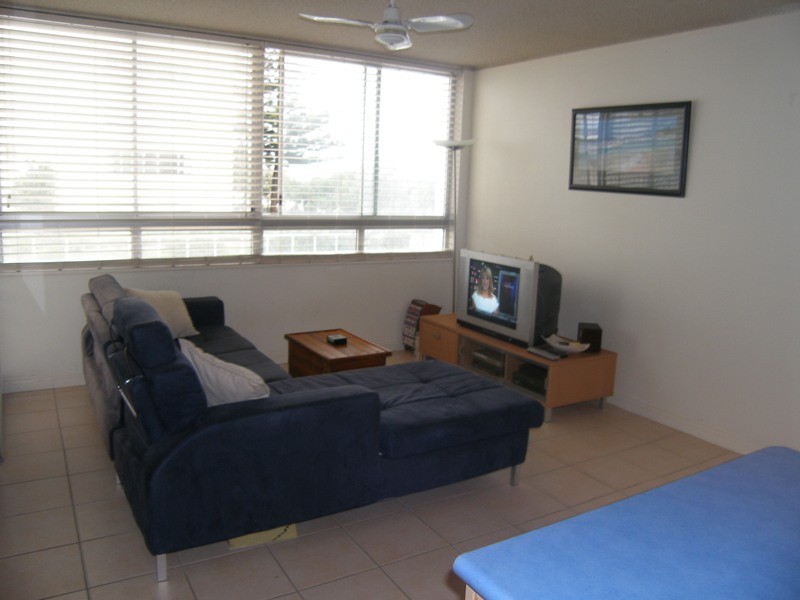 Unit 12 The Shores, 2 Ocean Avenue, Surfers Paradise QLD 4217