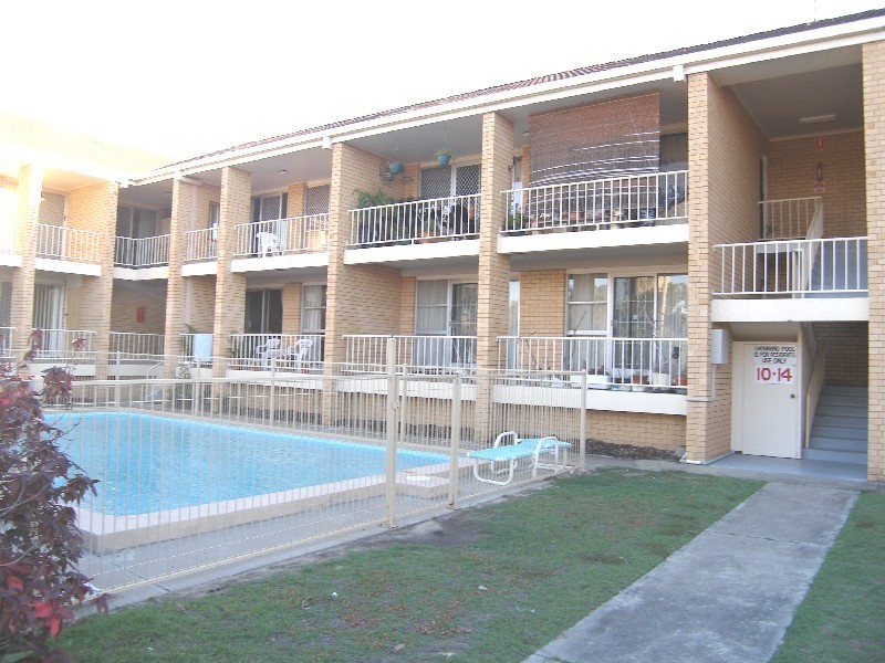 Unit 4 Sunrise Chalet, 6-14 Sunrise Blvd, Surfers Paradise QLD 4217