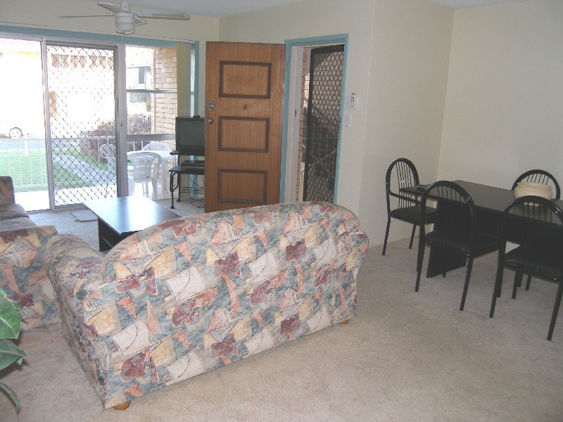 Unit 4 Sunrise Chalet, 6-14 Sunrise Blvd, Surfers Paradise QLD 4217