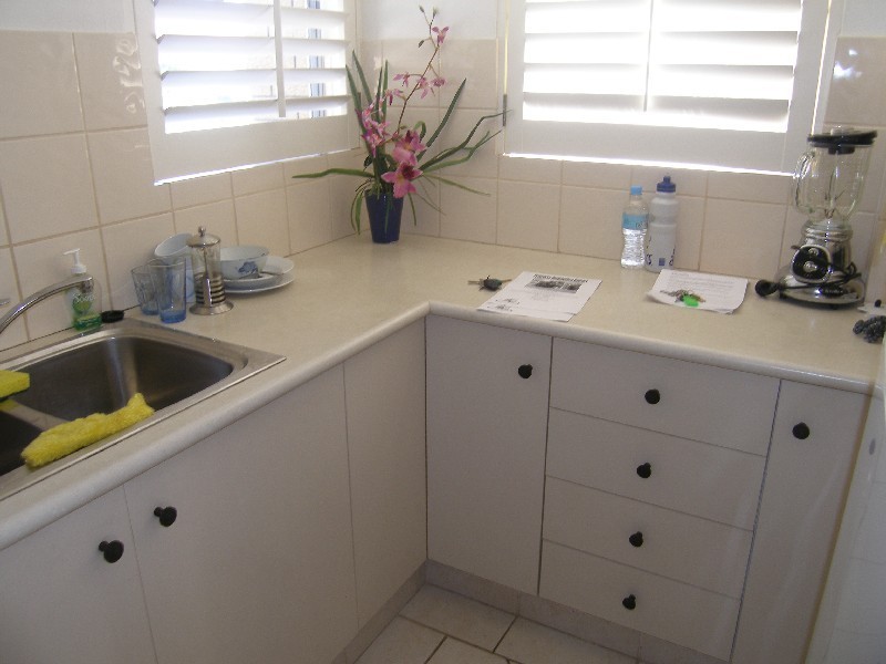 Unit 5 Sunrise Chalet, 10 Sunrise Blvd, Surfers Paradise QLD 4217