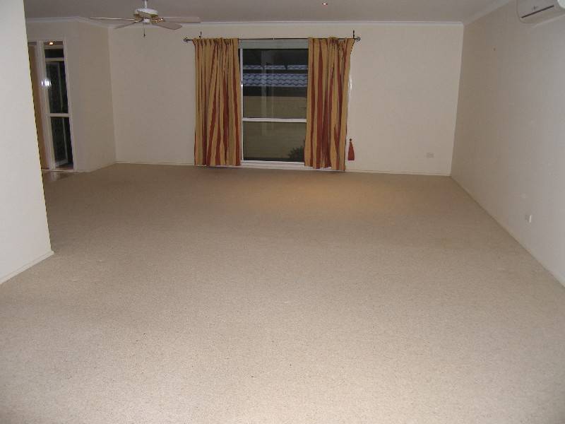 122 Thorngate Drive, Robina QLD 4226