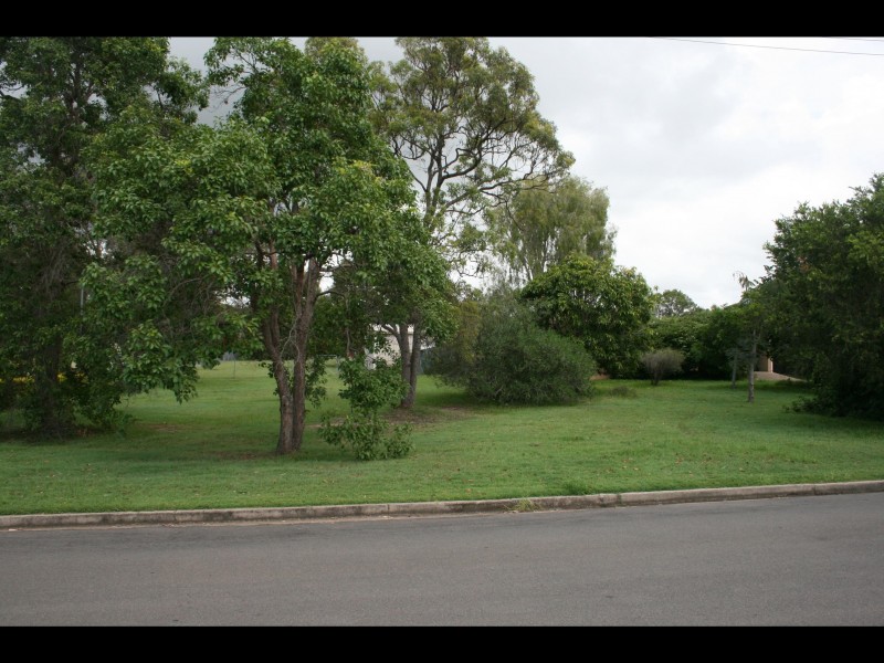 73 Urangan Street, Torquay QLD 4655