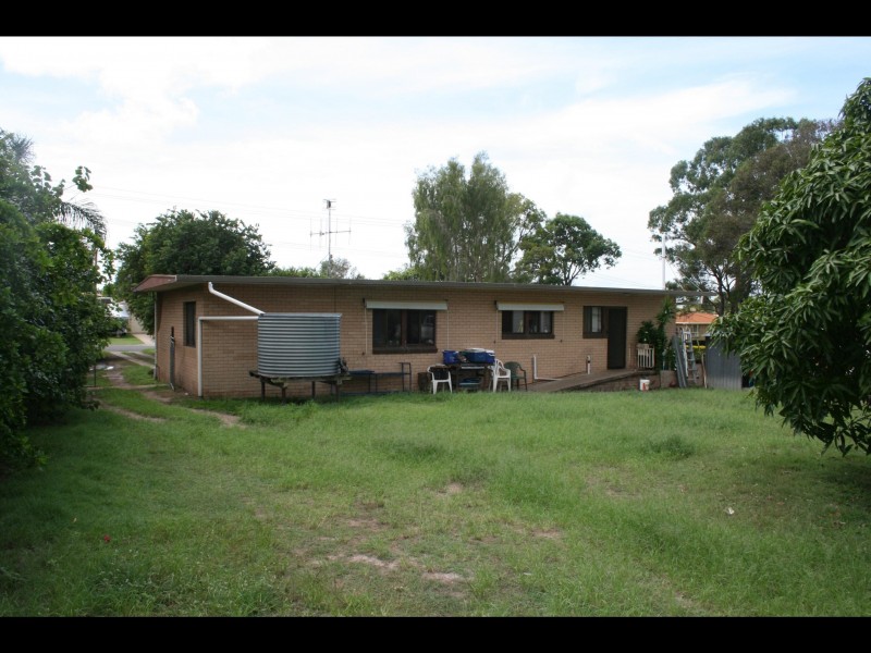 73 Urangan Street, Torquay QLD 4655