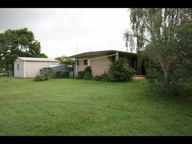 73 Urangan Street, Torquay QLD 4655