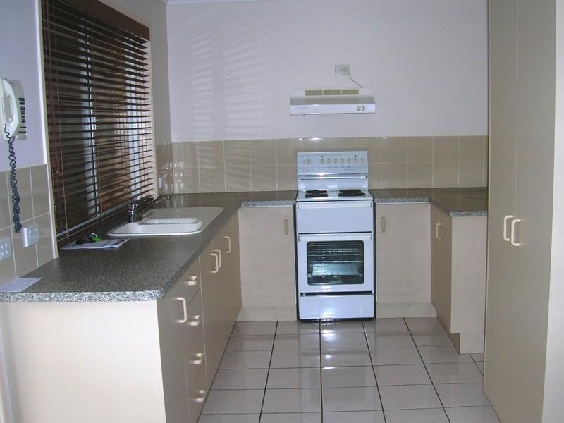 2/72 Winchelsea Street, Pialba QLD 4655