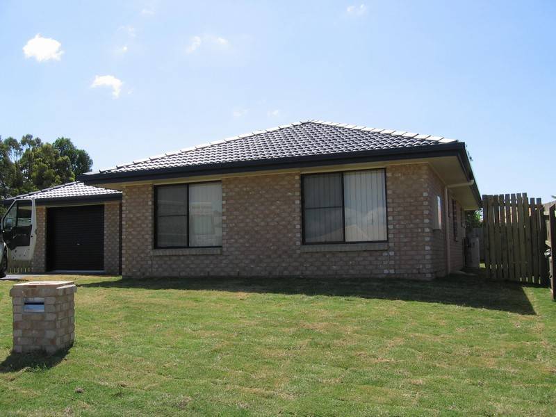 10 Blackall Court, Torquay QLD 4655