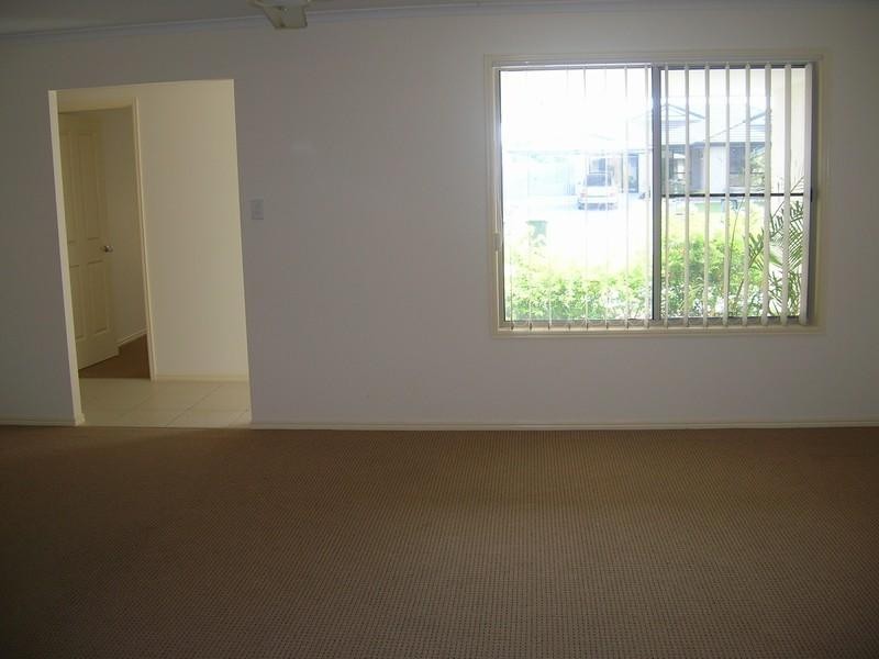 1/107 Ibis Boulevard, Eli Waters QLD 4655