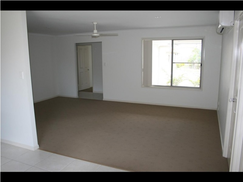 1/111 Ibis Boulevard, Eli Waters QLD 4655