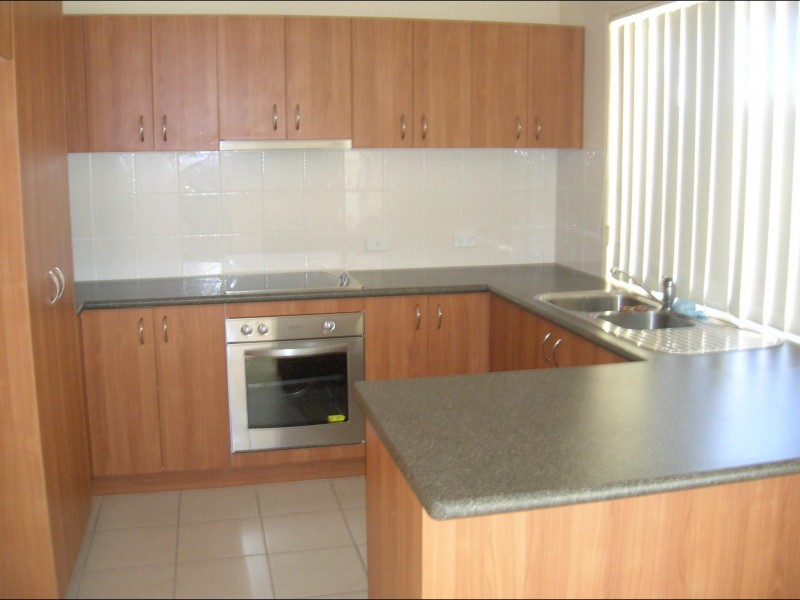 1/113 Ibis Blvd, Eli Waters QLD 4655