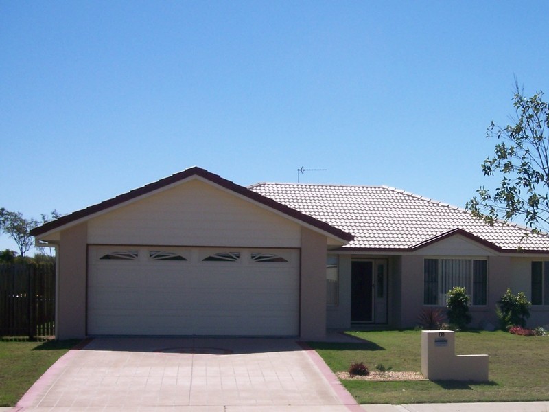 11 Lady Penrhyn Drive, Eli Waters QLD 4655