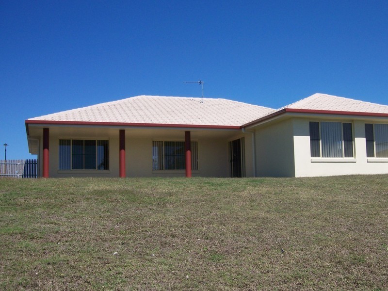 11 Lady Penrhyn Drive, Eli Waters QLD 4655