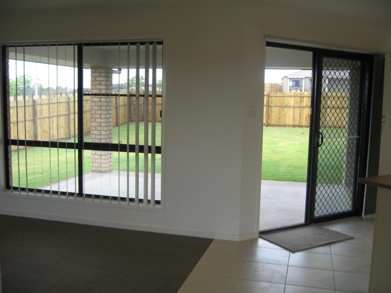 1 Bayridge Heights Drive, Nikenbah QLD 4655