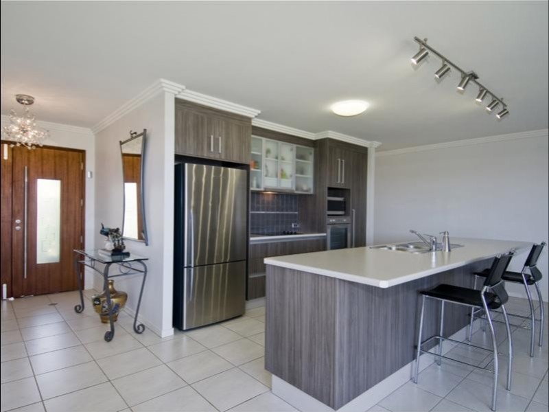 1 McIntyre Court, Urraween QLD 4655