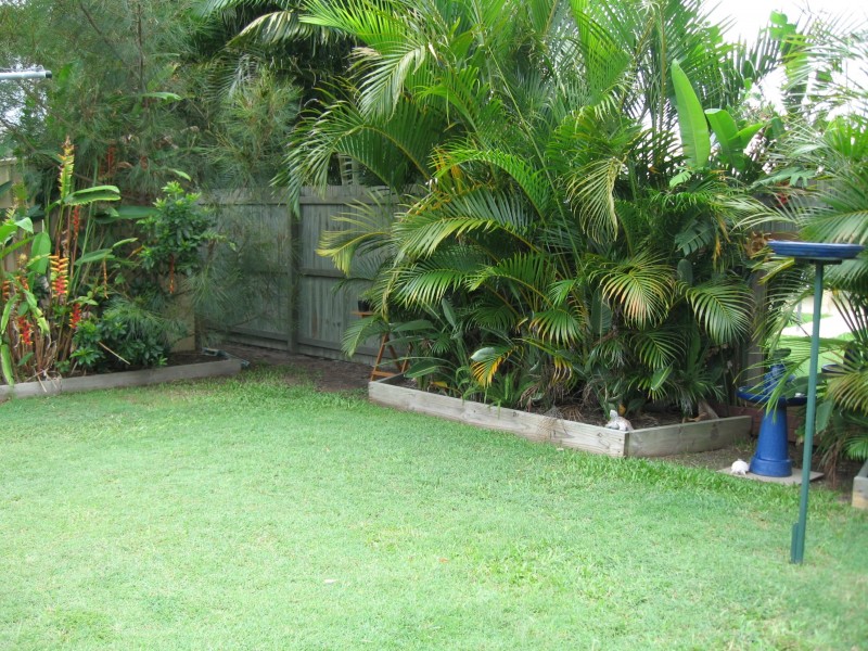 25 Kuruman Street, Scarness QLD 4655