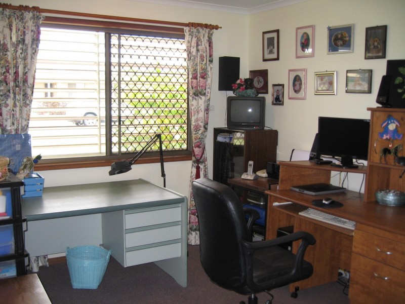 25 Kuruman Street, Scarness QLD 4655