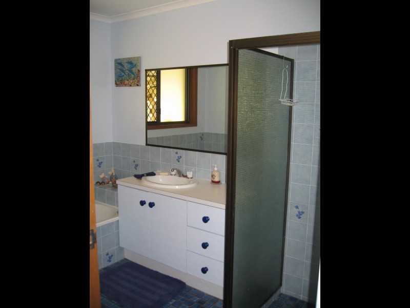 25 Kuruman Street, Scarness QLD 4655