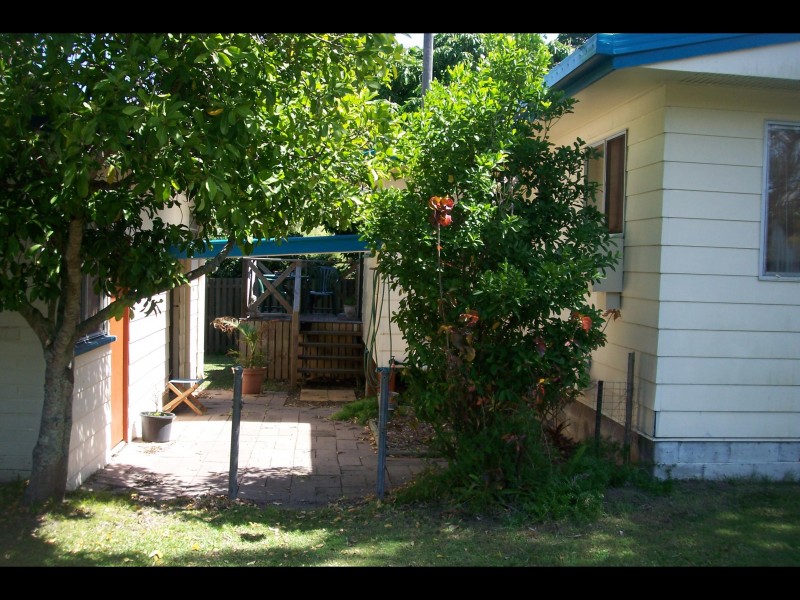 33 Totness Street, Torquay QLD 4655