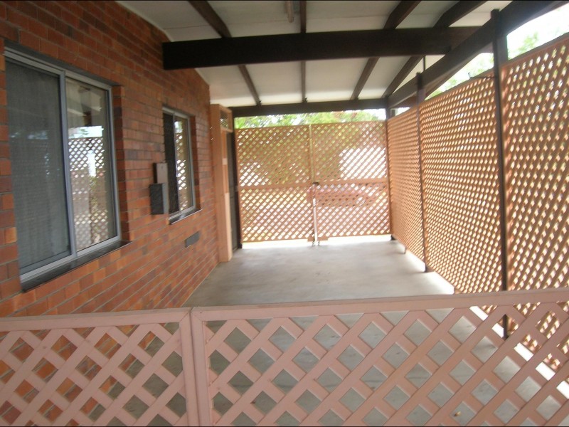 4 Hansen Street, Urangan QLD 4655