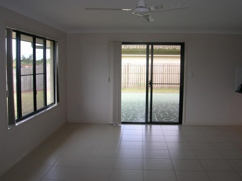 13 Lady Penrhyn Drive, Eli Waters QLD 4655