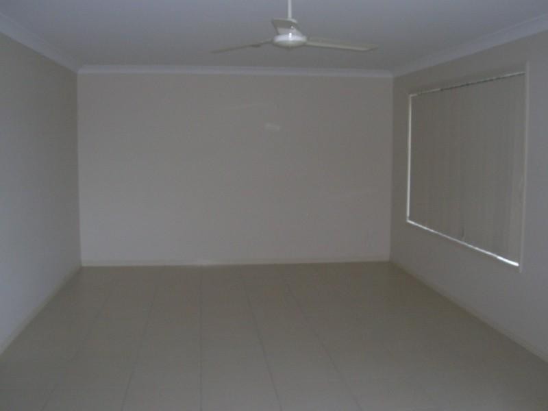 13 Lady Penrhyn Drive, Eli Waters QLD 4655