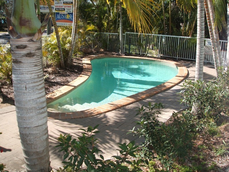 1/458 Esplanade, Torquay QLD 4655