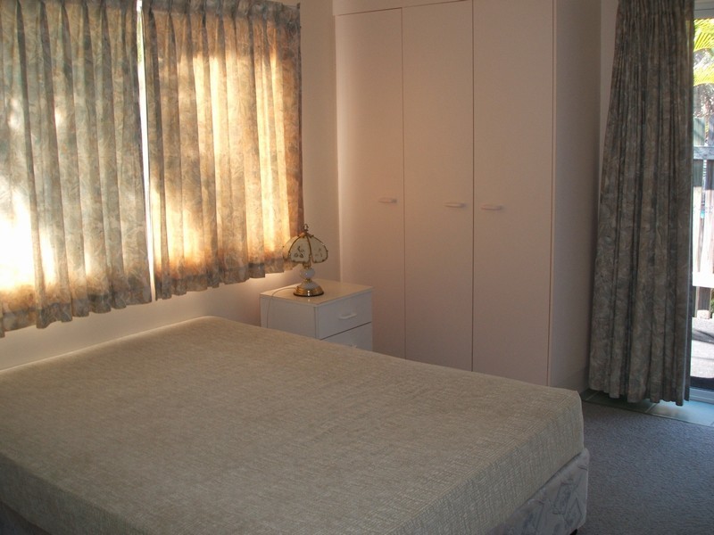1/458 Esplanade, Torquay QLD 4655