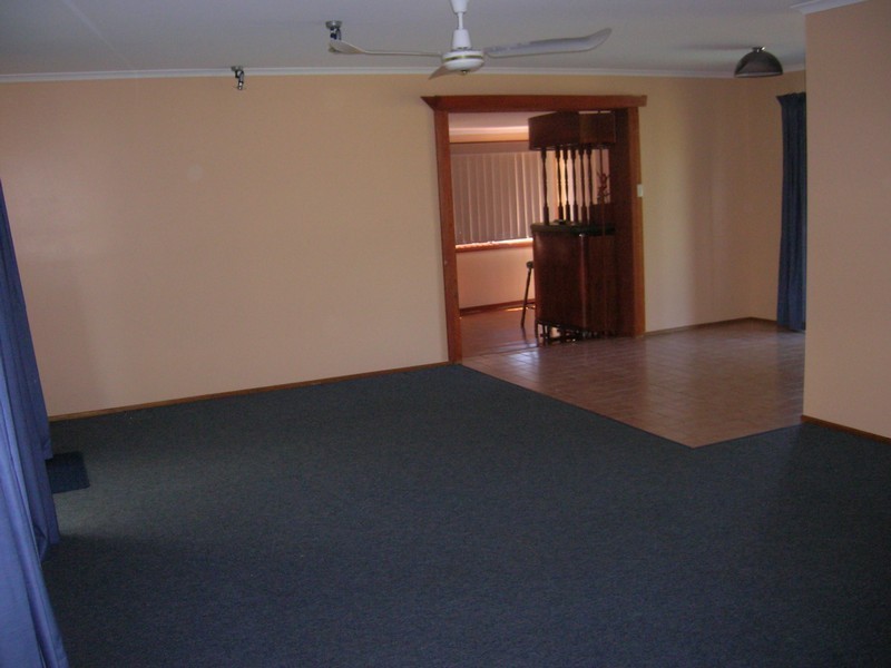 170 Truro Street, Urangan QLD 4655