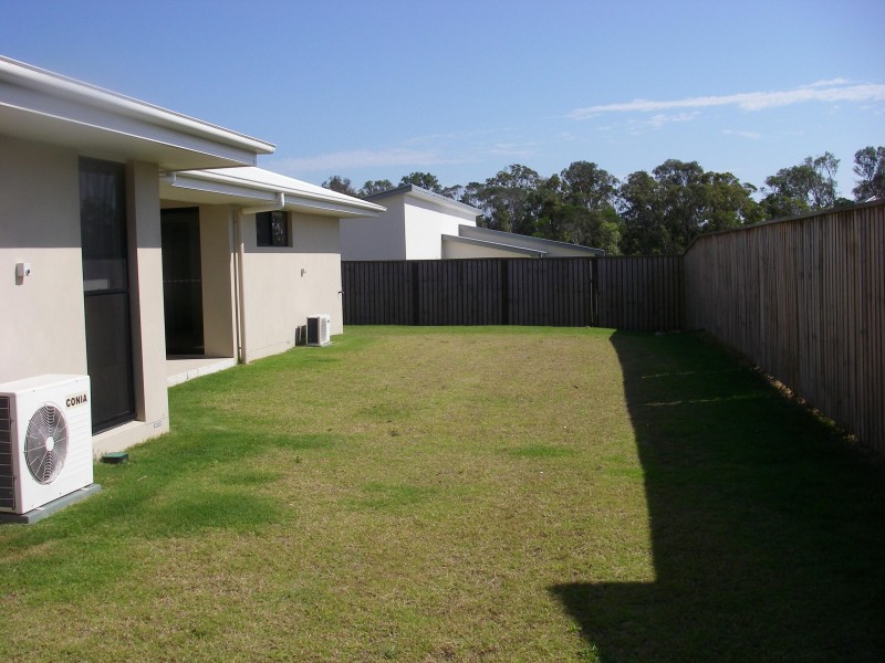 17 Bay Park Road, Wondunna QLD 4655