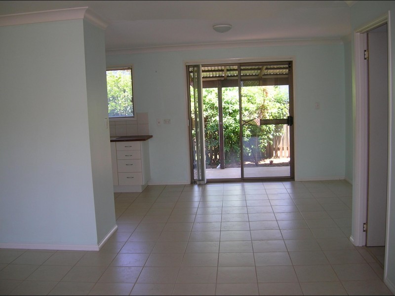 17 Marr Street, Point Vernon QLD 4655