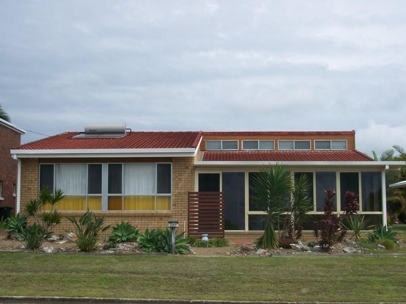 197 Esplanade, Point Vernon QLD 4655