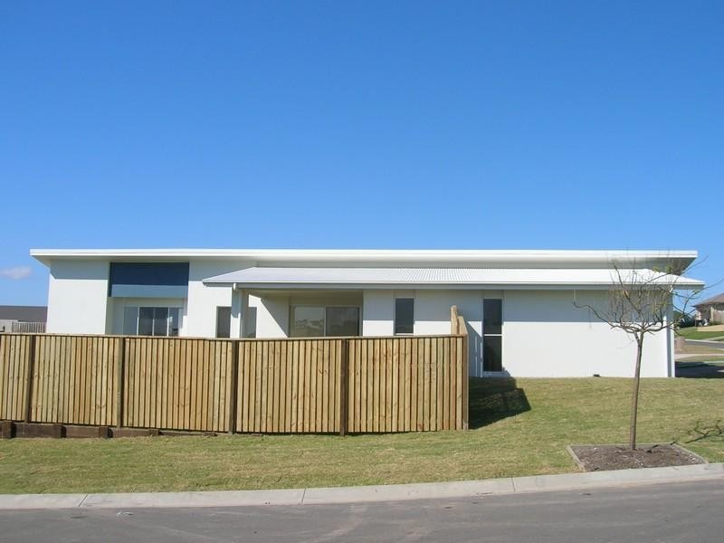 19 Seacrest Drive, Wondunna QLD 4655