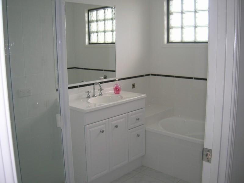 1 Lady Nelson Drive, Eli Waters QLD 4655