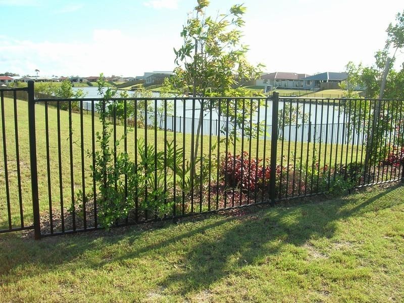 1 Lady Nelson Drive, Eli Waters QLD 4655