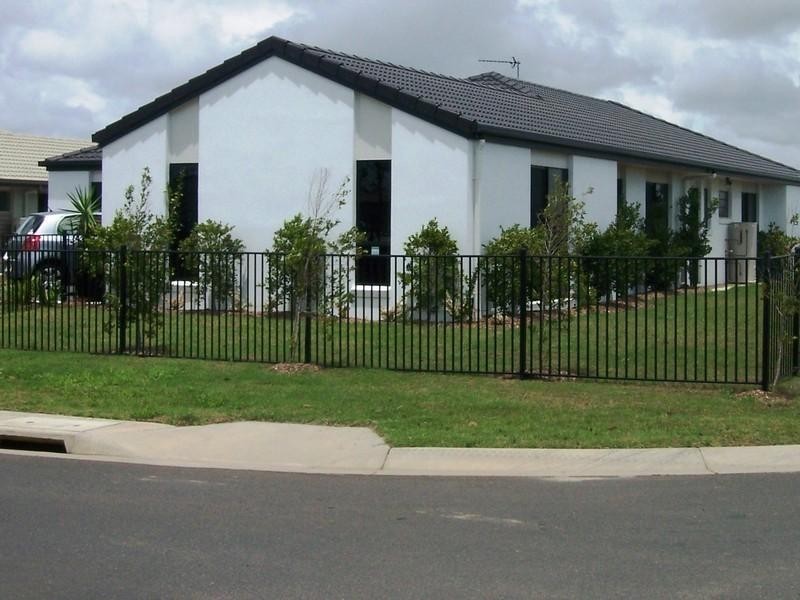 1 Lady Nelson Drive, Eli Waters QLD 4655