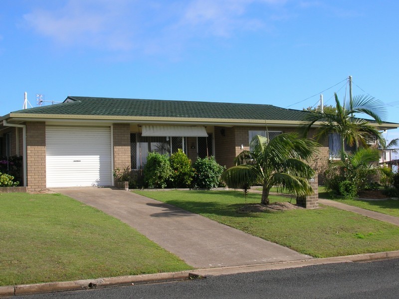 1 Tenimby Street, Pialba QLD 4655